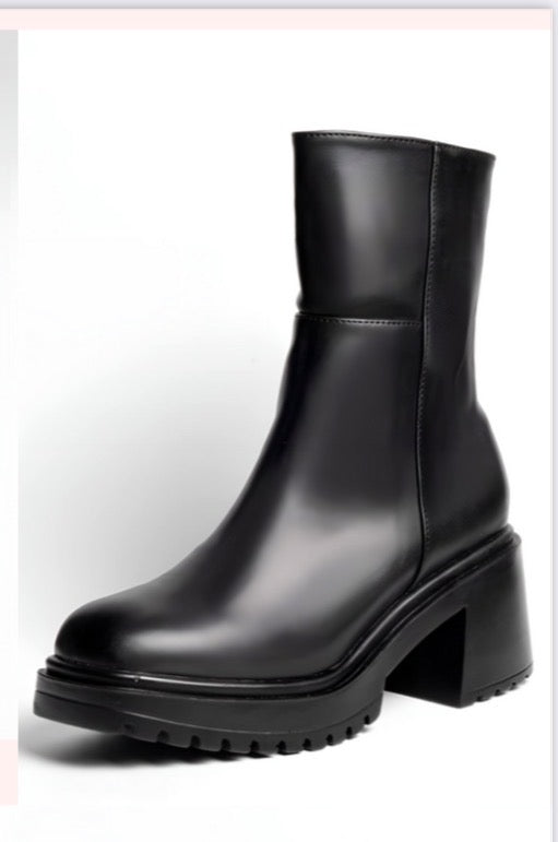 Black Ankle platform Boots for Women