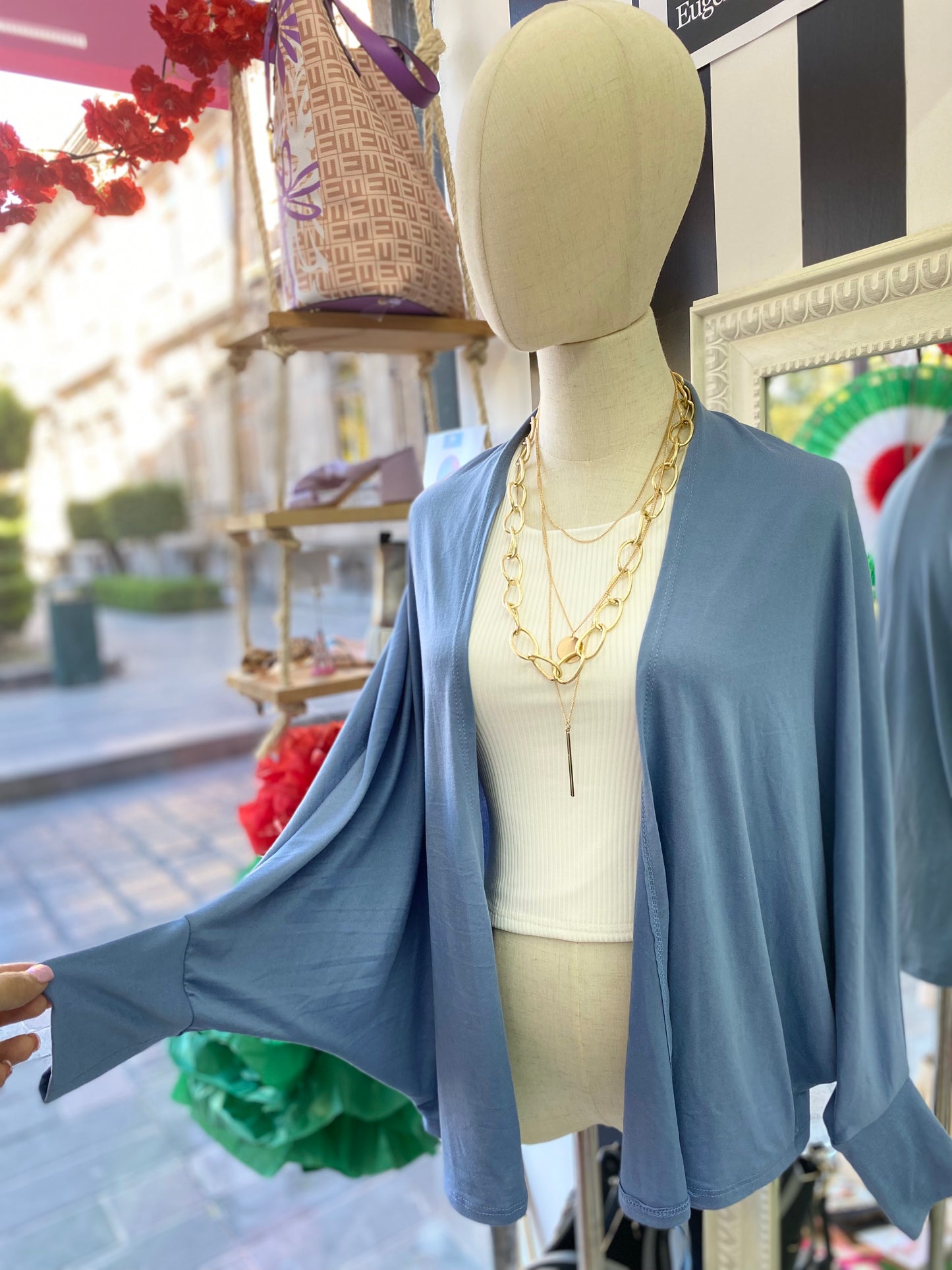 Cardigan Azul Bebe de diseño latinoamericano