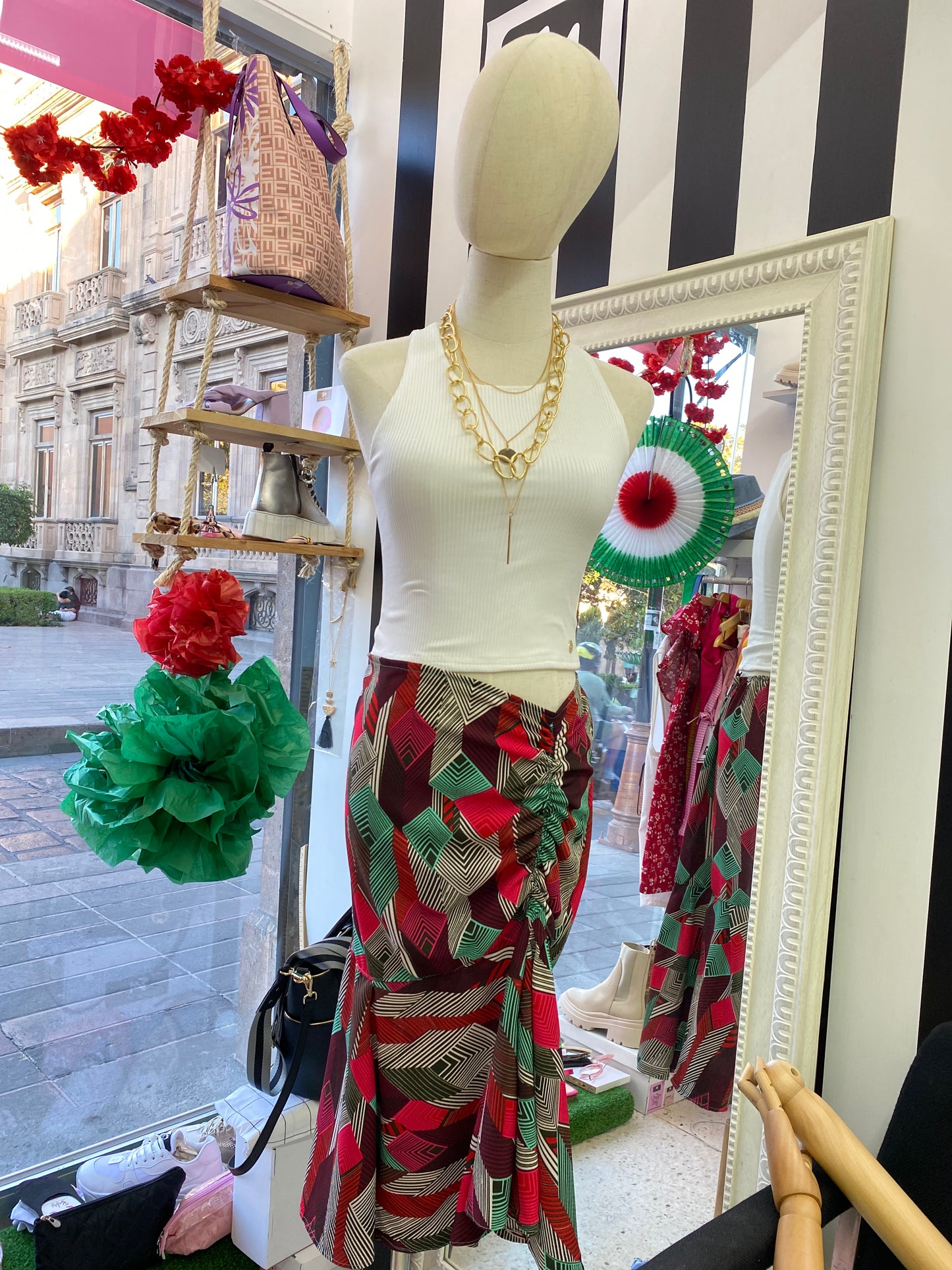 Falda MIdi estampada con Ruffles