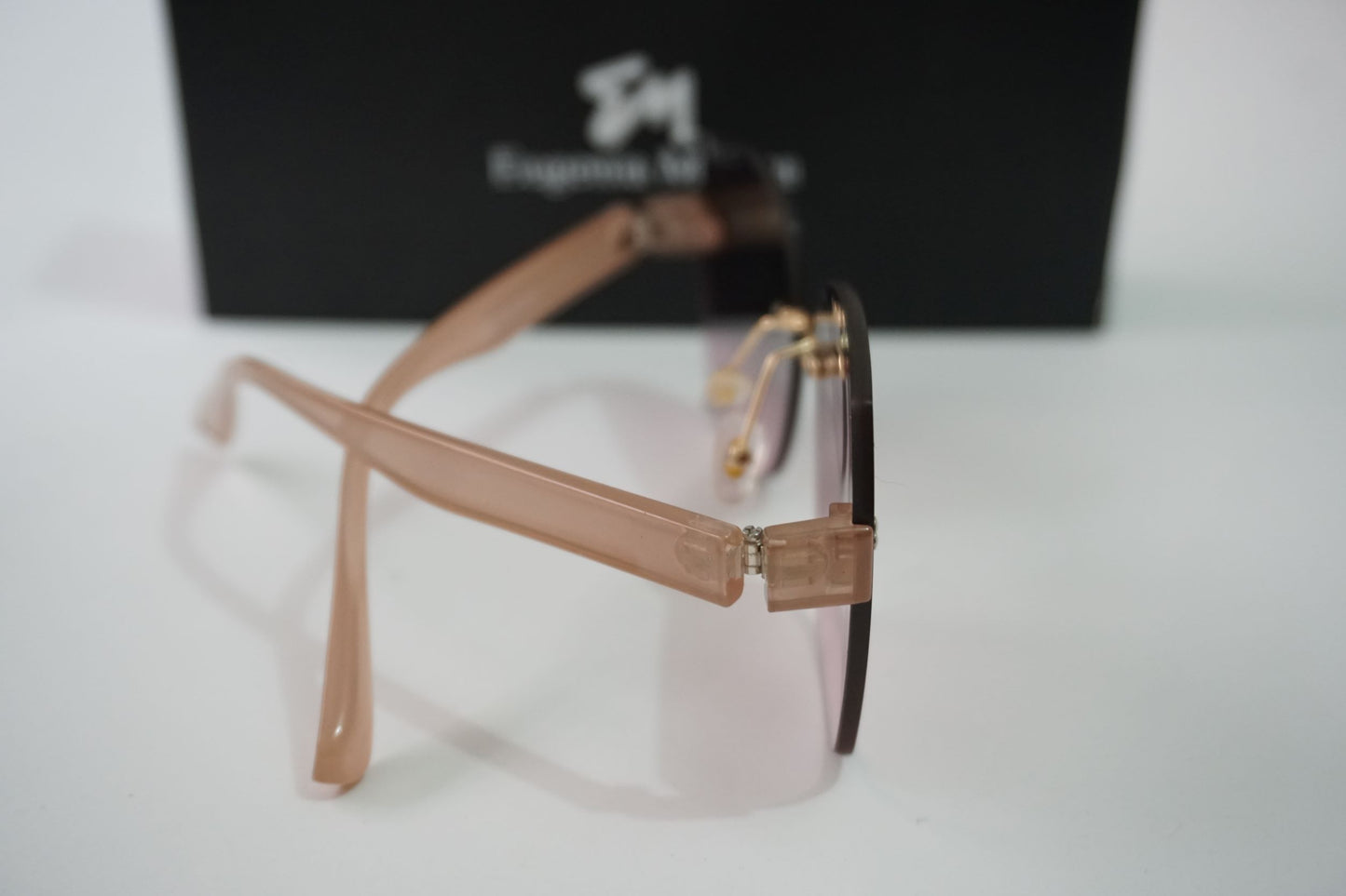 Pink Trendy Gradient rimless sunglasses for women - Eugenia Molina