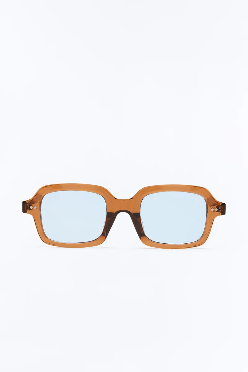 MILA SQUARE SUNGLASSES