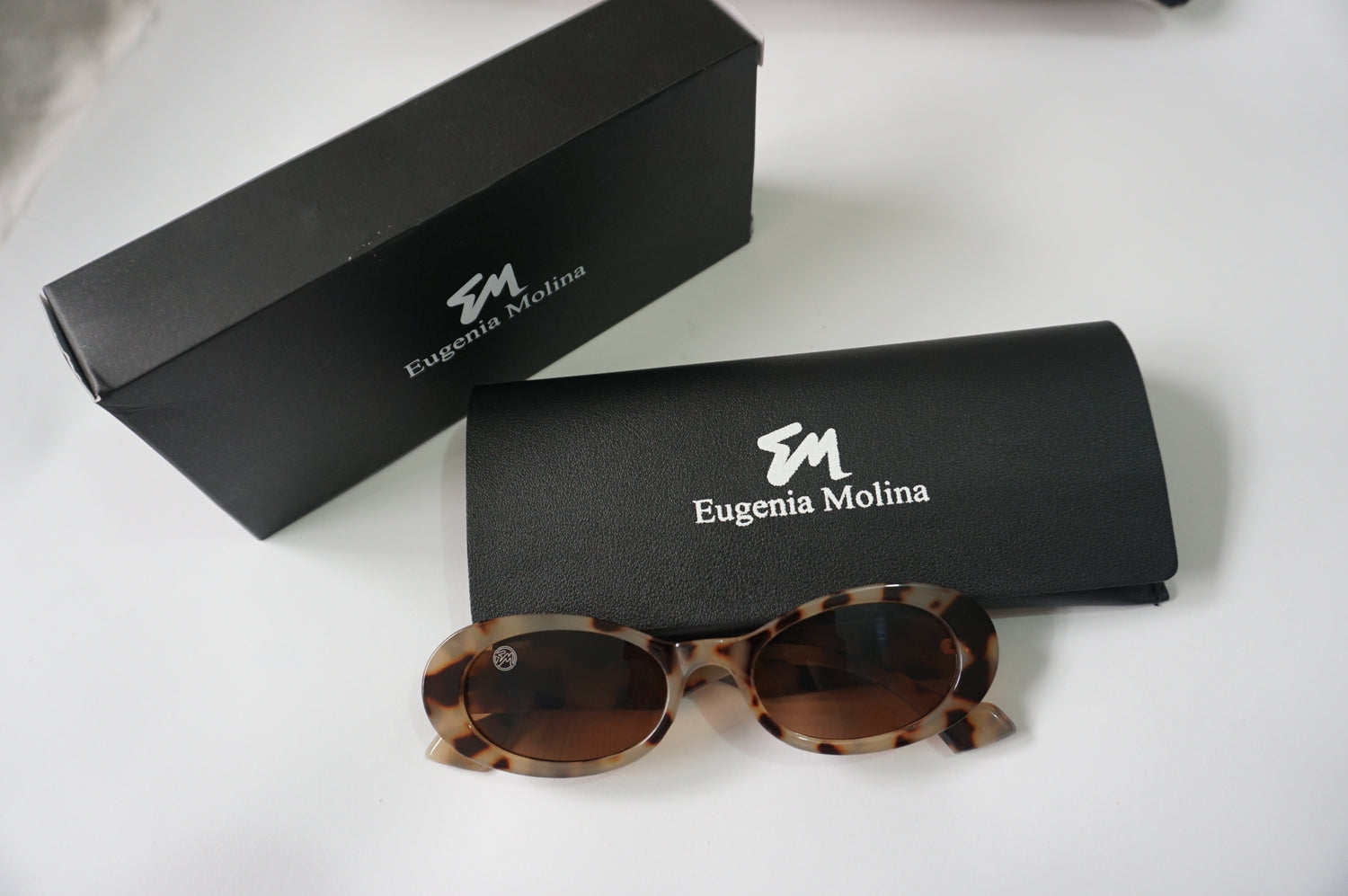 Oval Tort Sunglasses - Eugenia Molina