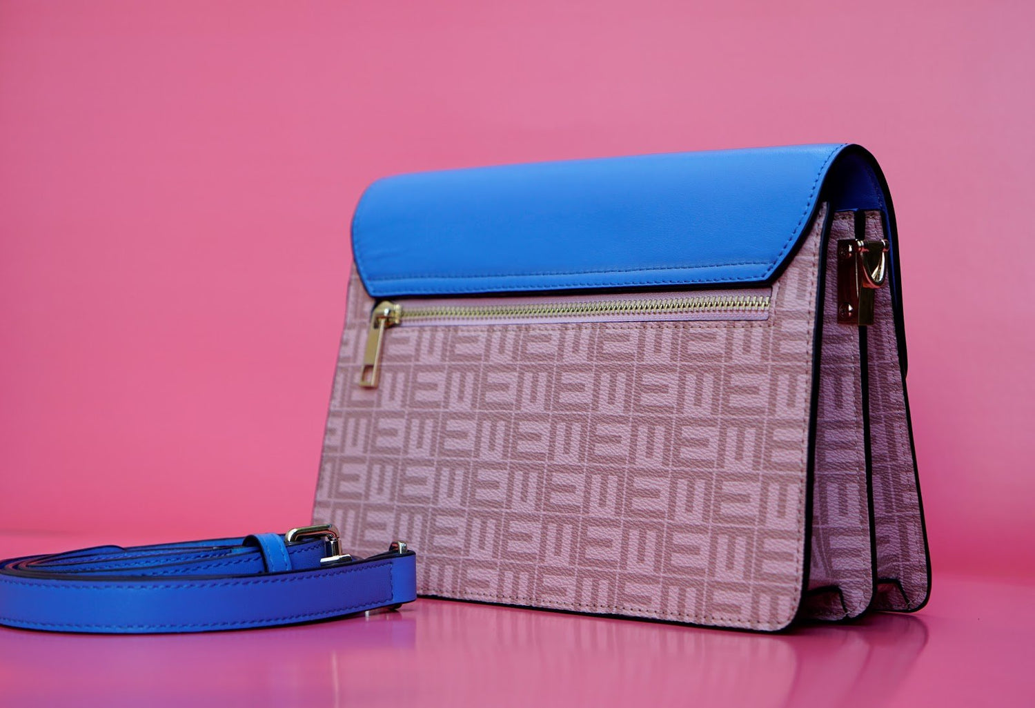 Blue Smooth Leather Crossbody Bag - Eugenia Molina