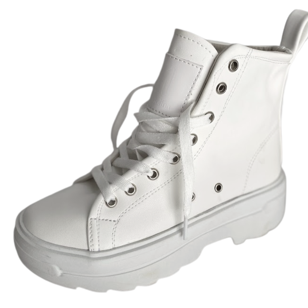 White chuck boots for women